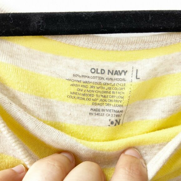 Old Navy Large Womens Beige Yellow Striped Knit Top - Picture 3 of 5